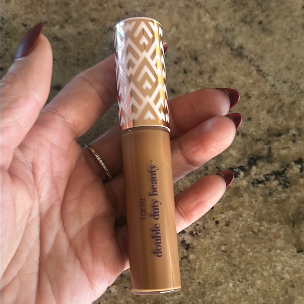 NWOB Tarte Double Duty Beauty Concealer -  53ND